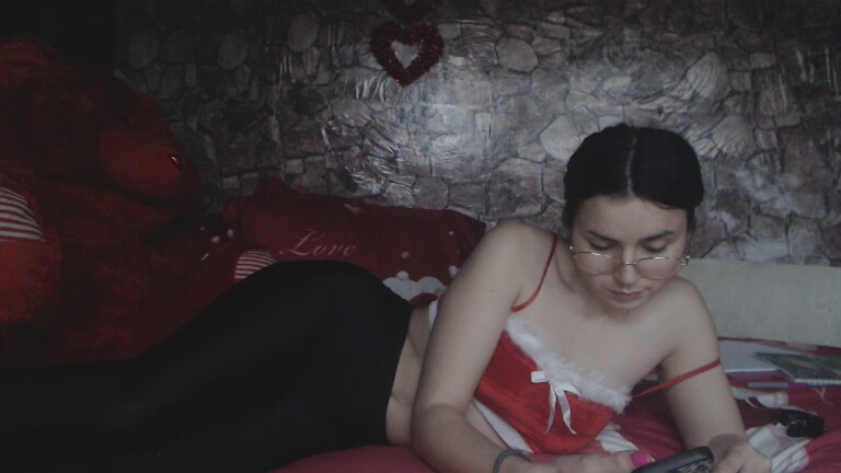 SELYINA's Streamate show and profile