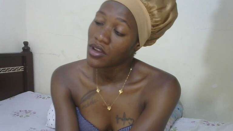 KissMeSlowly22's Streamate show and profile