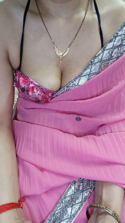 Midnight_Soniya's Streamate show and profile