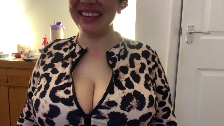 DivineEmpress's Streamate show and profile