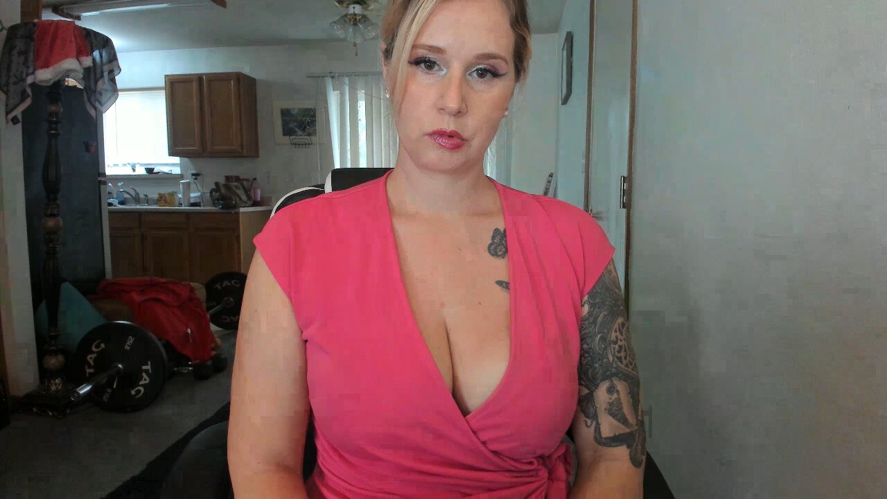 Hottyhousewife18