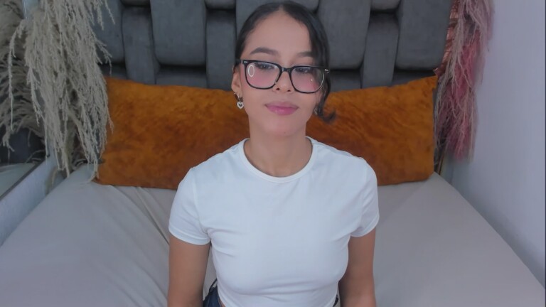 GABYHANK's Streamate show and profile